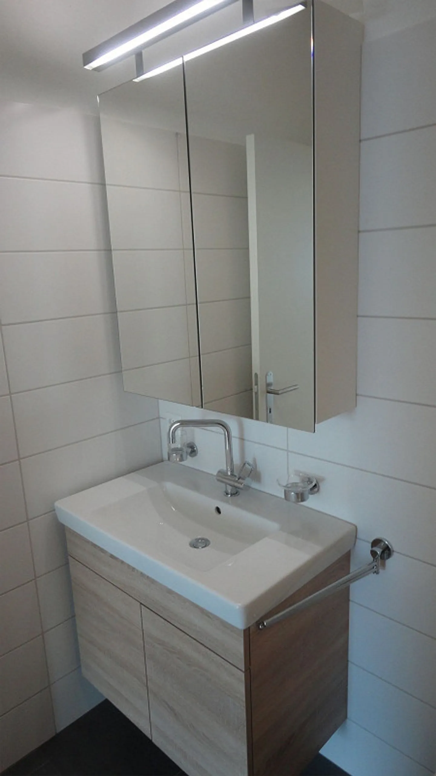 Appartement attrayant avec loggia originale - Photo 5 sur 6