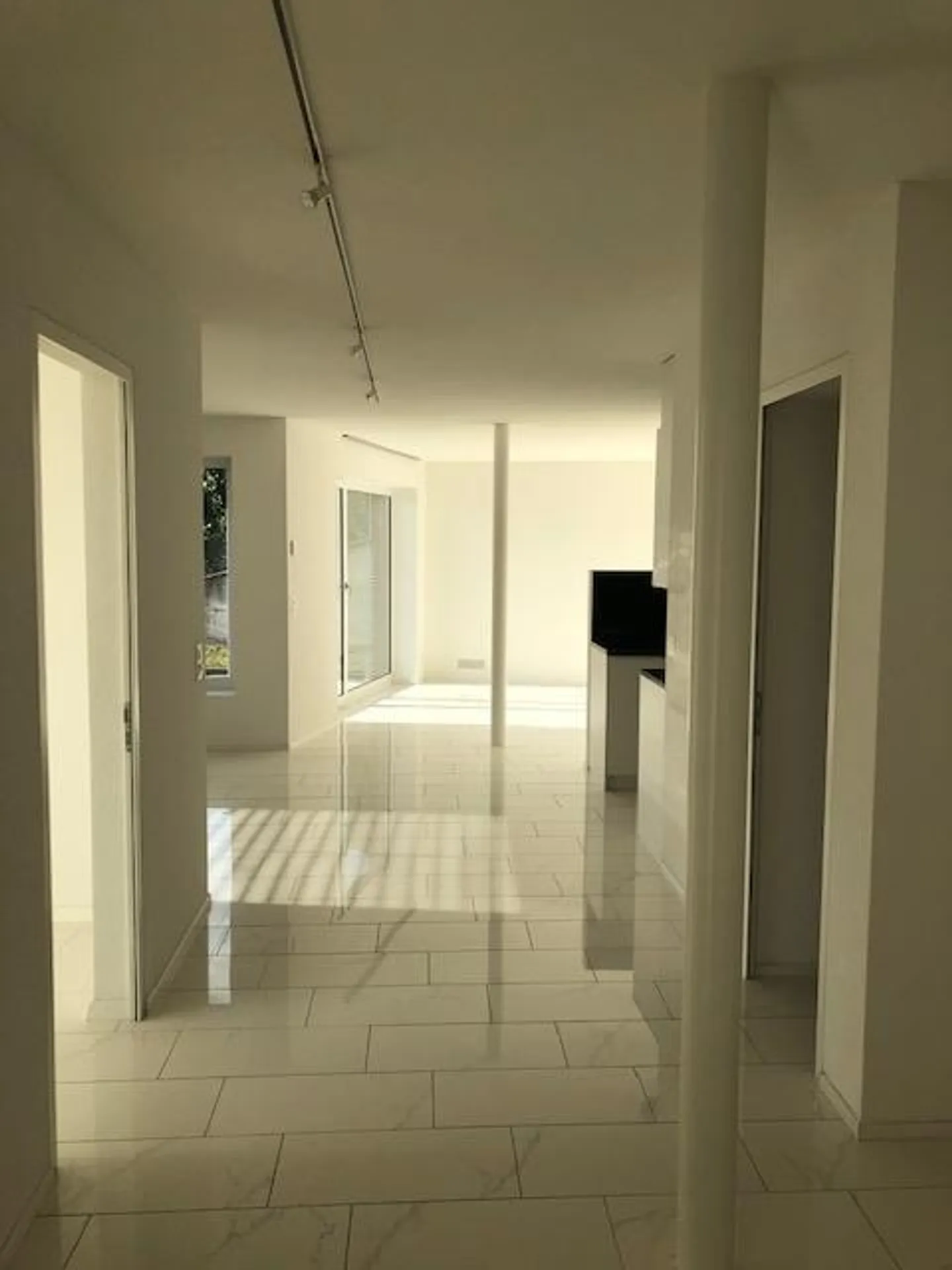 Appartamento con grande terrazza e vista fantastica - Foto 3 di 20