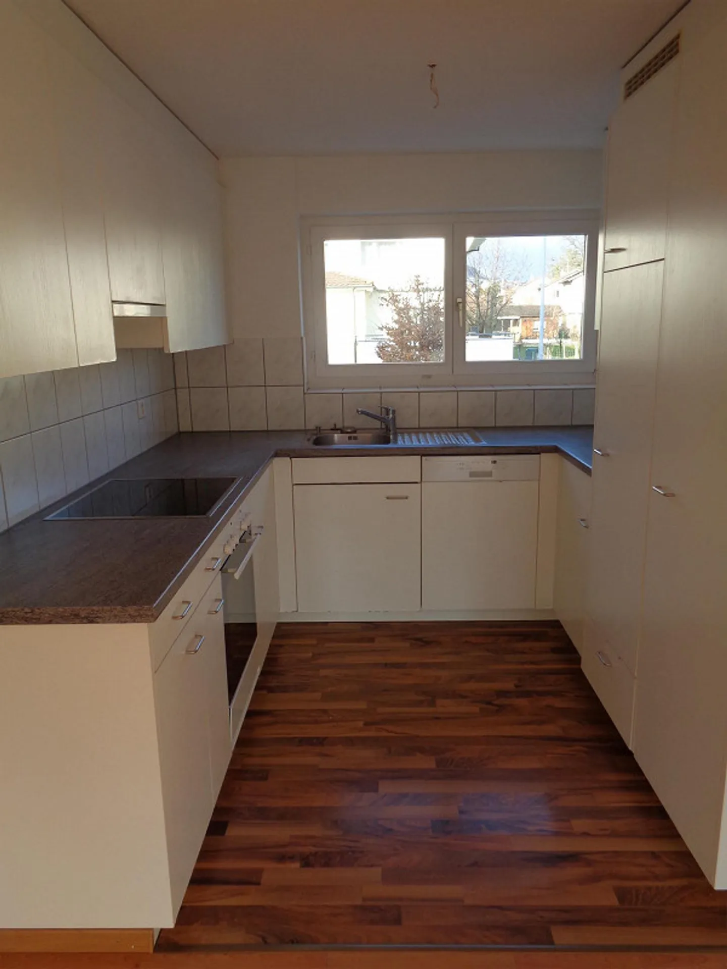 Affordable 4½ Room Apartment - Photo 2 of 7