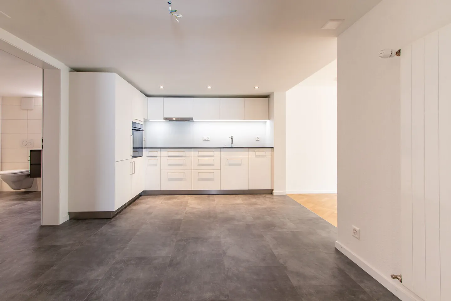 Appartamento affascinante con 2 camere nel cuore di Murten - Foto 1 di 6