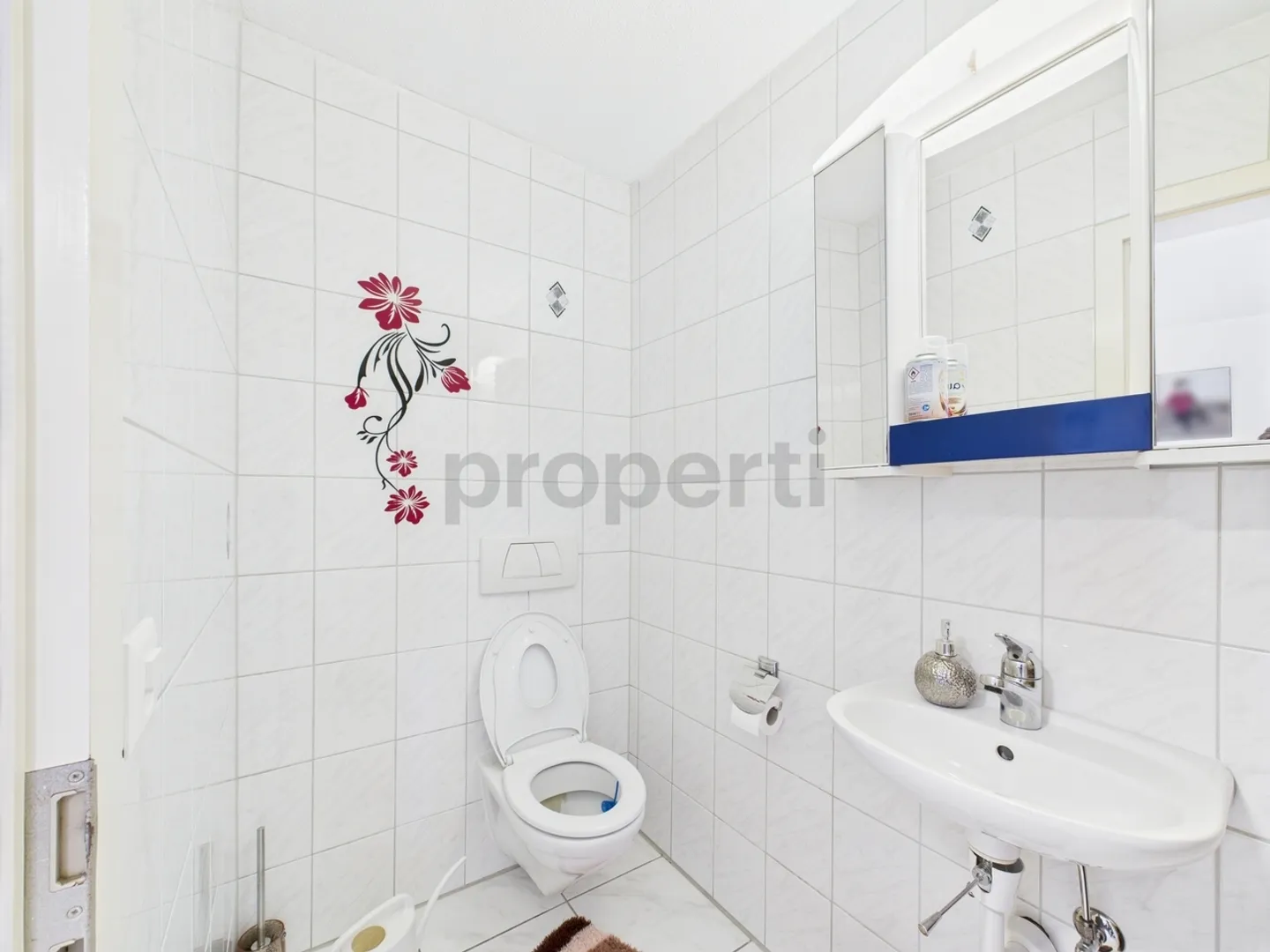 Charming Maisonette Apartment in Zurzach with 5.5 Rooms - Photo 11 of 12