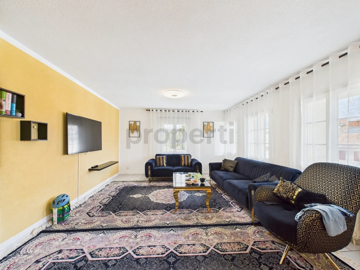 Charming Maisonette Apartment in Zurzach with 5.5 Rooms - Photo 1 of 12