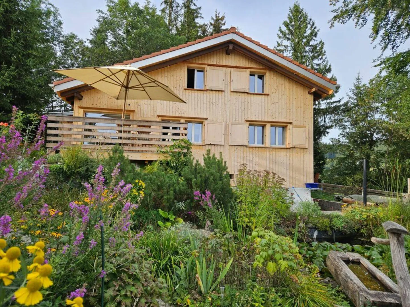 Wohnhaus mit Ferienhauscharakter an Traumlage - Foto 1 von 3