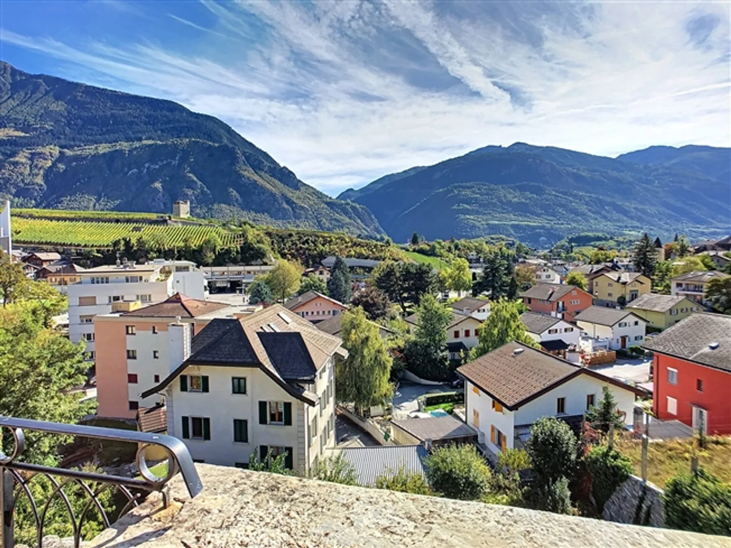 16 Room castle - Photo 7 of 13