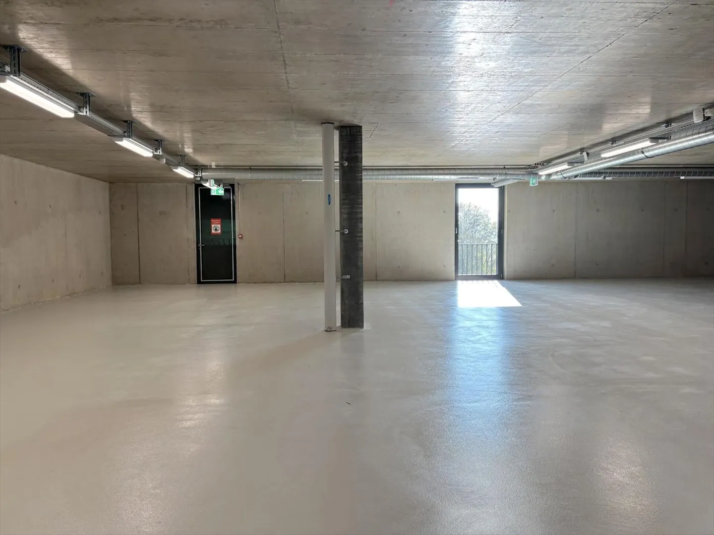 Factory - Photo 5 of 6