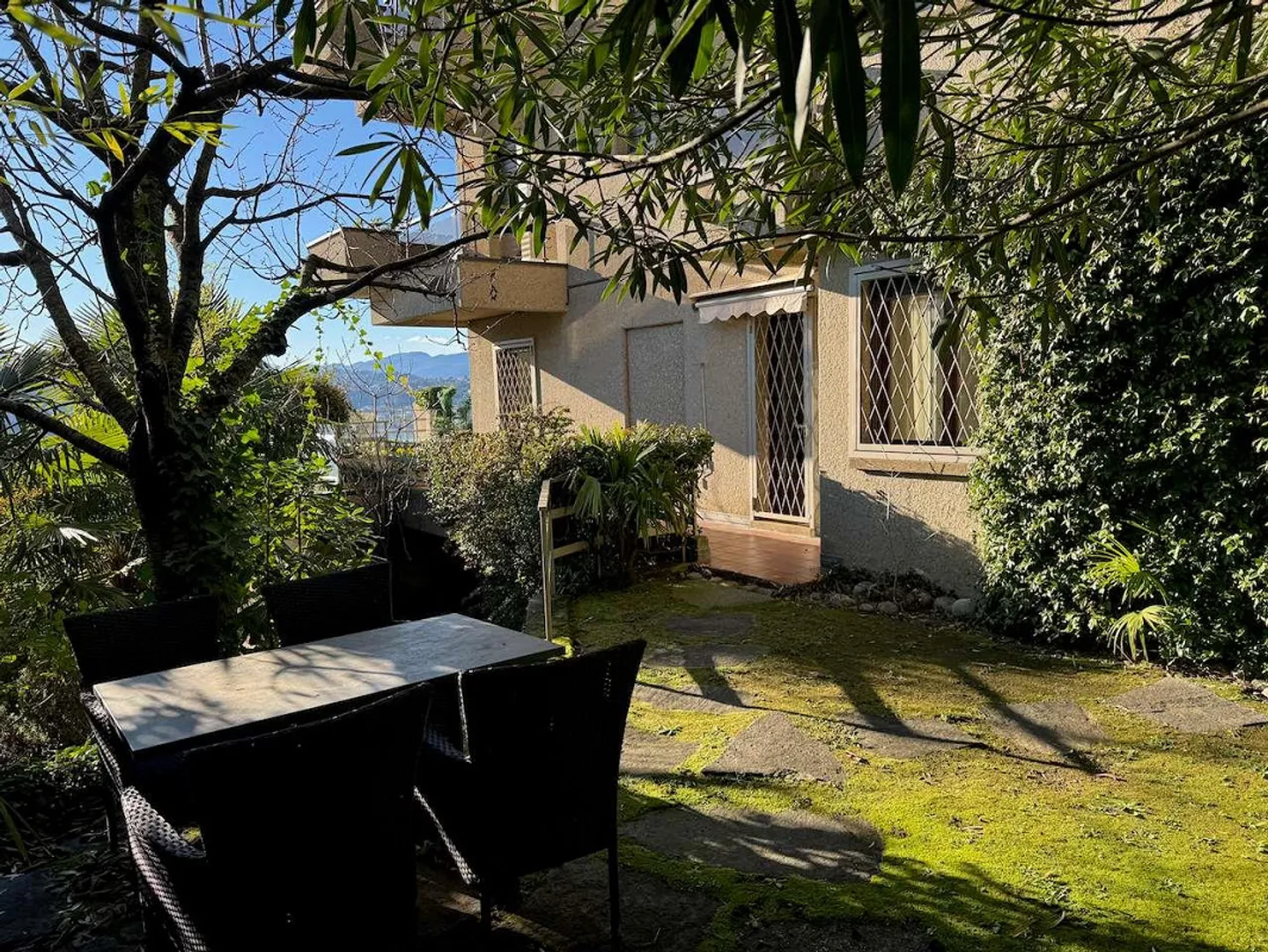 Appartamento per le vacanze con vista lago e giardino - Foto 9 di 11