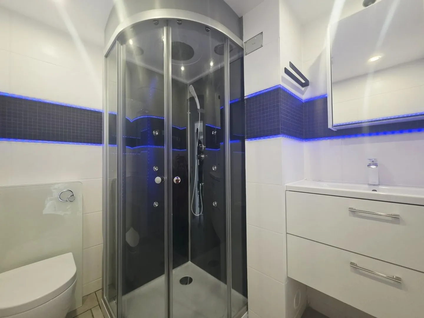 Appartamento 3.5 locali a CHF 1'650.-/mese spese incluse - Foto 5 di 9