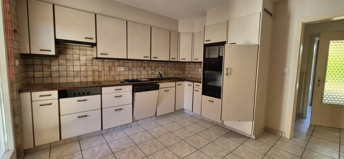 Spacious Duplex Villa in Vétroz - Photo 4 of 12