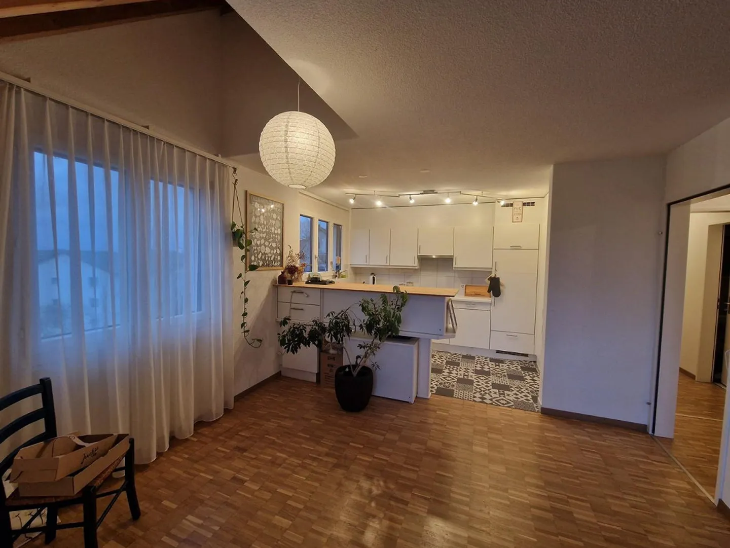 3.5 Room Apartment - Photo 3 of 15