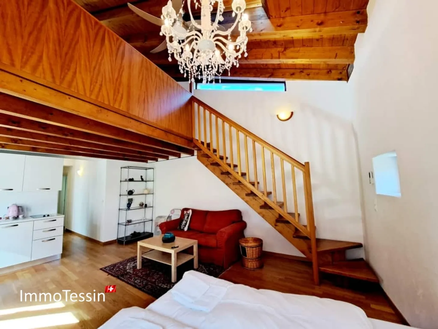 OPPORTUNITY: Nucleo-Rustico jewelry to fall in love with in a quiet & relaxing location with unique lake view - Photo 10 of 13