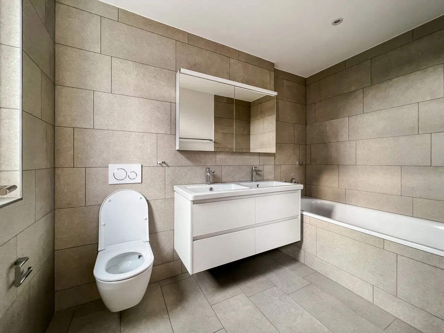 Appartement moderne - Photo 3 sur 9