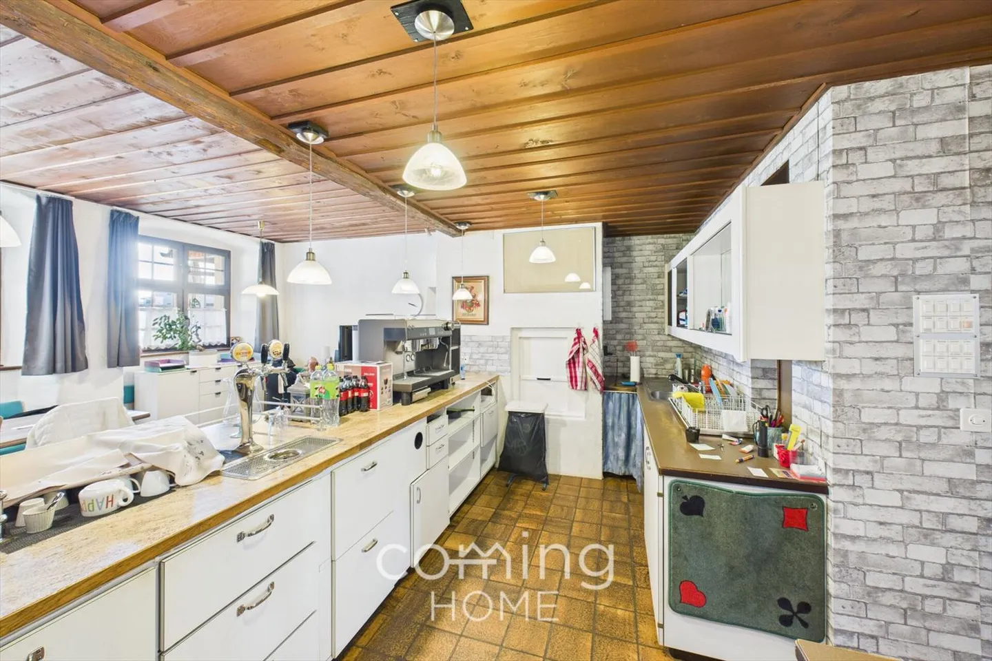 Restaurant 12 pieces - Photo 7 of 13