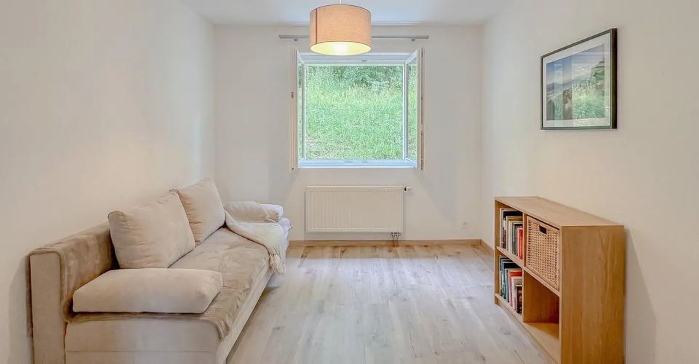 Geräumige 6.5-Zimmer-Eigentumswohnung mit Balkon und Alpenblick - Foto 10 von 13