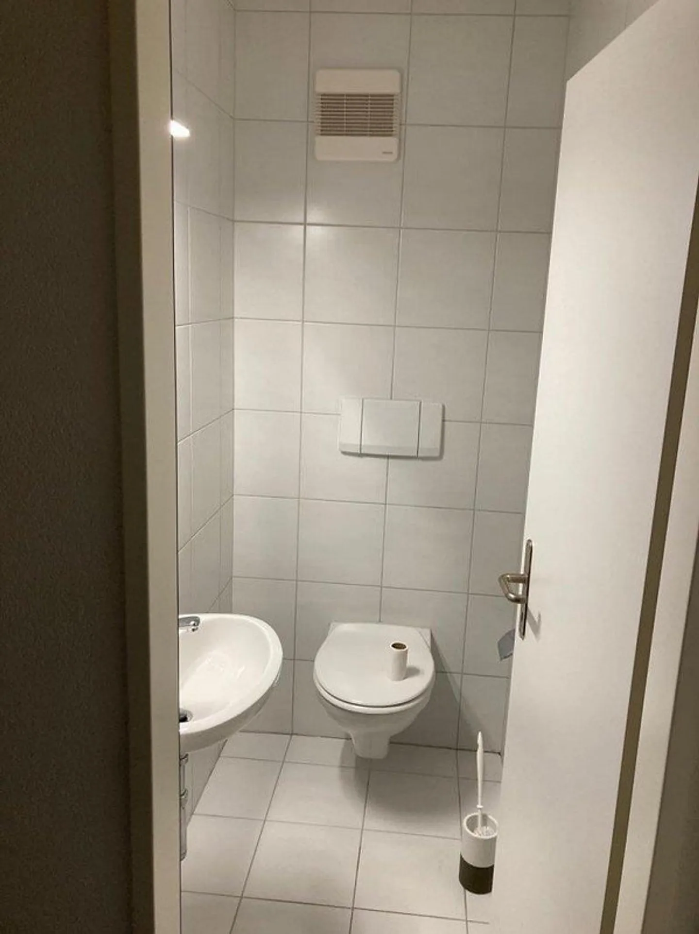 3.5 Room Apartment - Photo 11 of 15