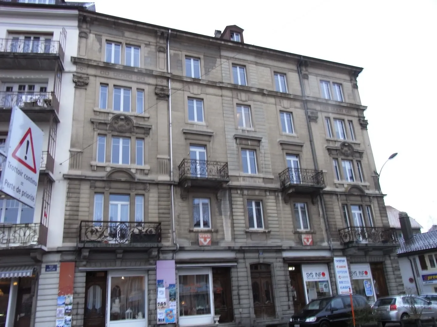 Local comm. rez O. - Photo 1 sur 1