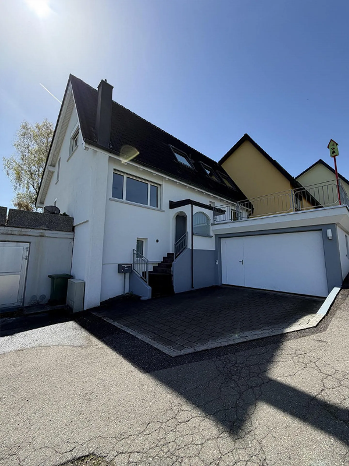 Maison de ville d'angle lumineuse et familiale de 5,5 pièces - Photo 4 sur 28