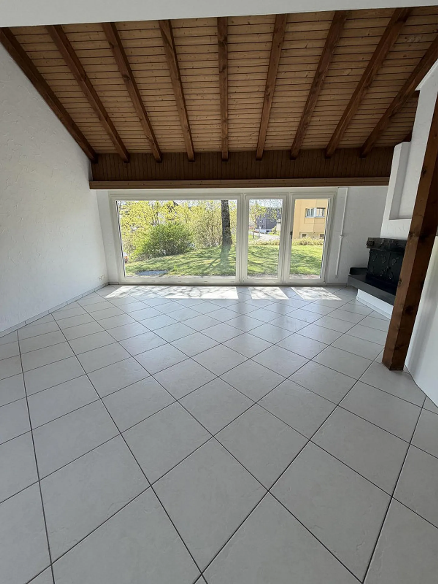 Maison de ville d'angle lumineuse et familiale de 5,5 pièces - Photo 8 sur 28