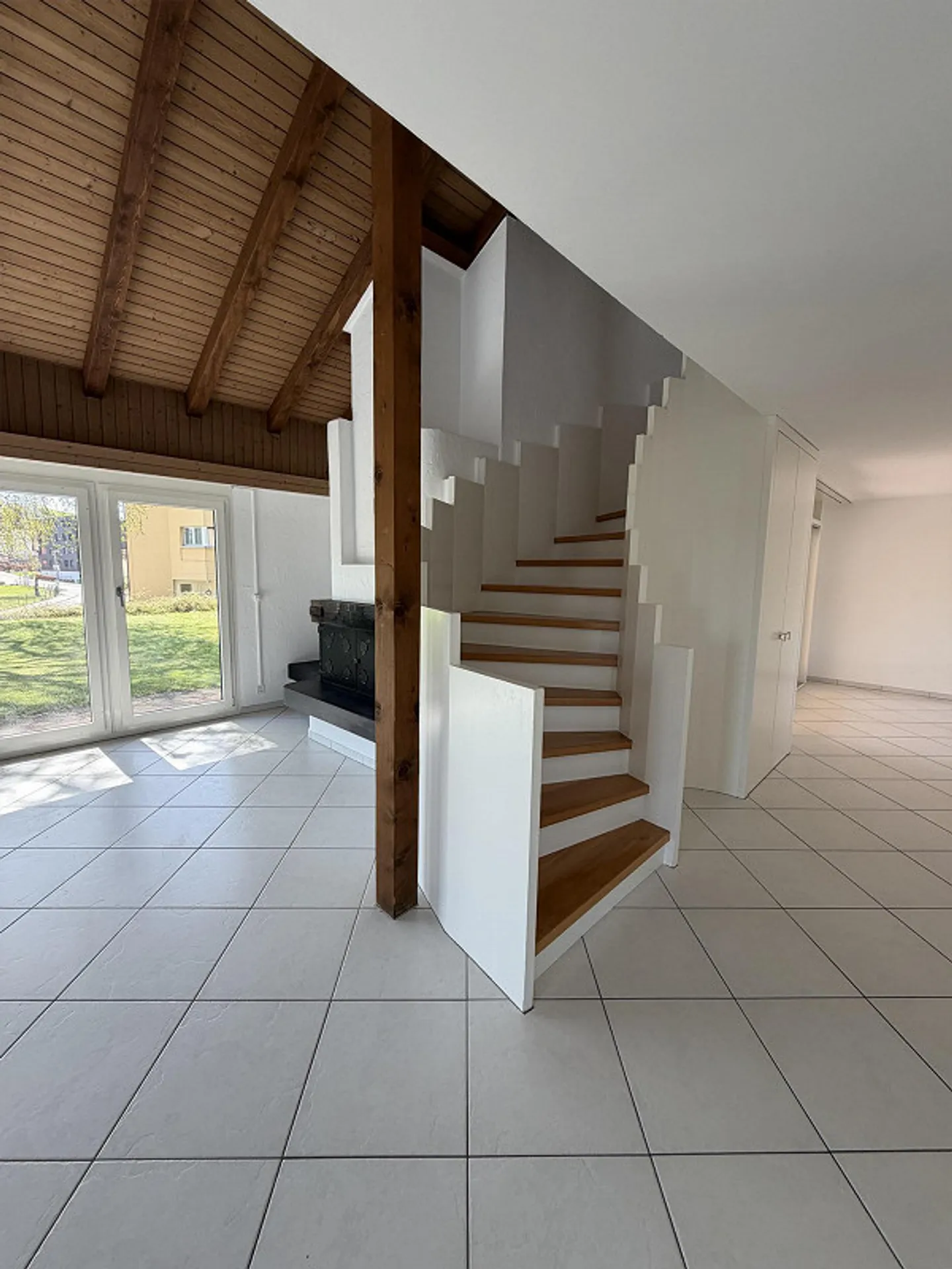 Maison de ville d'angle lumineuse et familiale de 5,5 pièces - Photo 9 sur 28