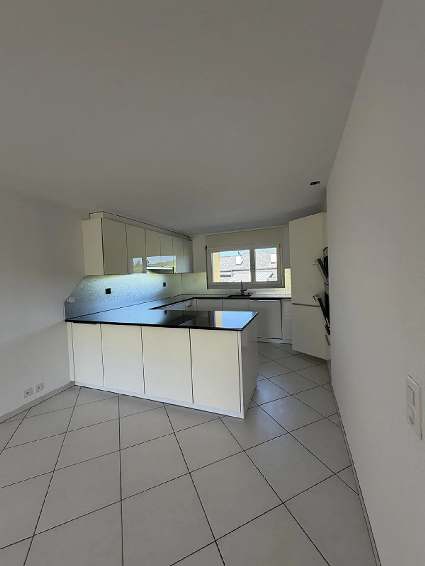 Maison de ville d'angle lumineuse et familiale de 5,5 pièces - Photo 18 sur 28