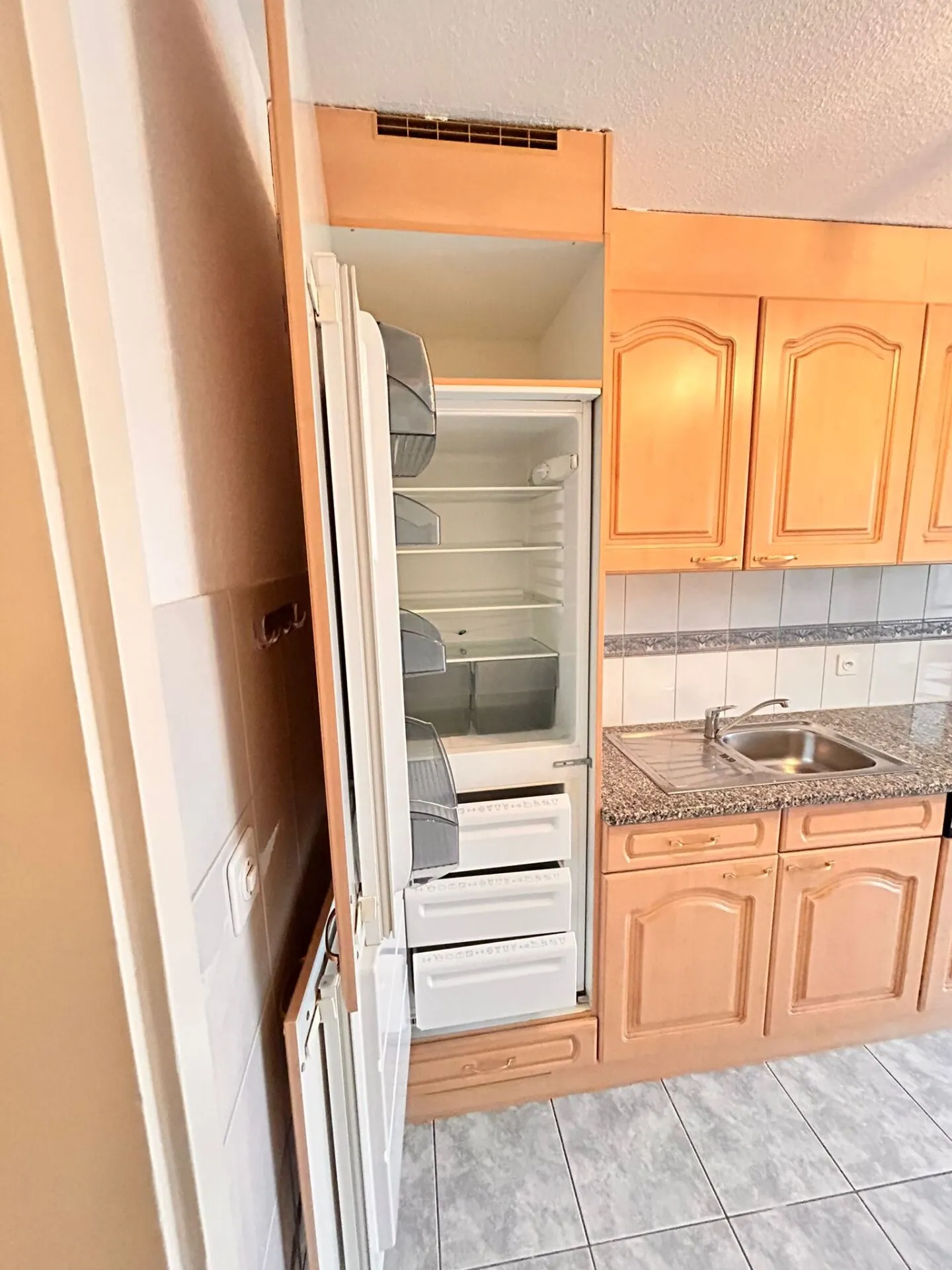 3.5 Room Apartment in Central Location - Photo 12 of 13