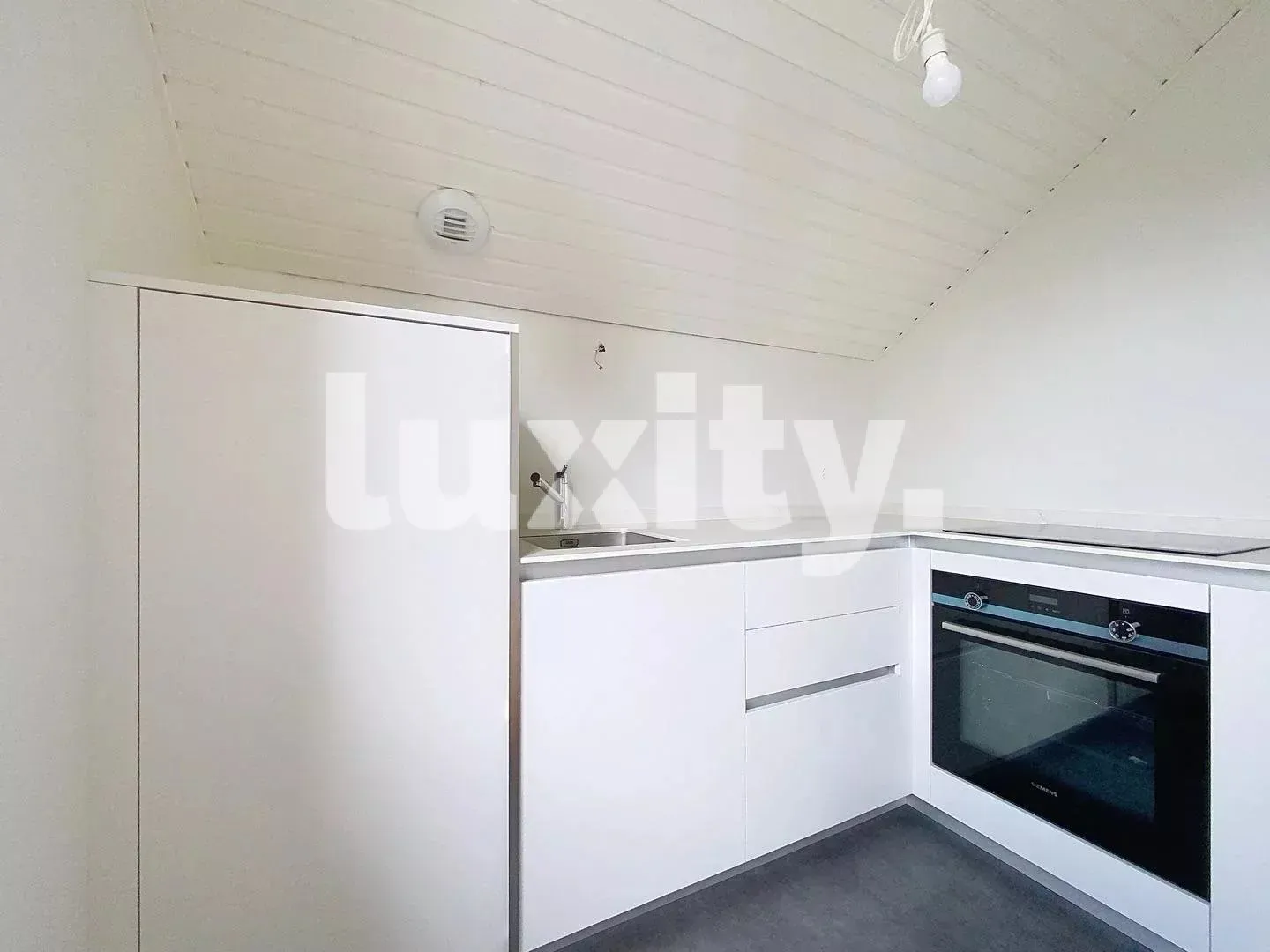 Apartment - Photo 2 of 4