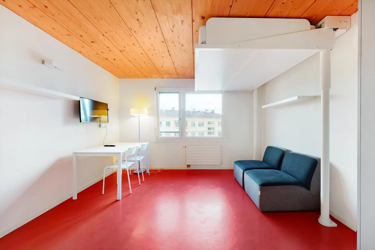 A furnished studio - CHF 300.00 voucher offered! - Photo 1 of 10