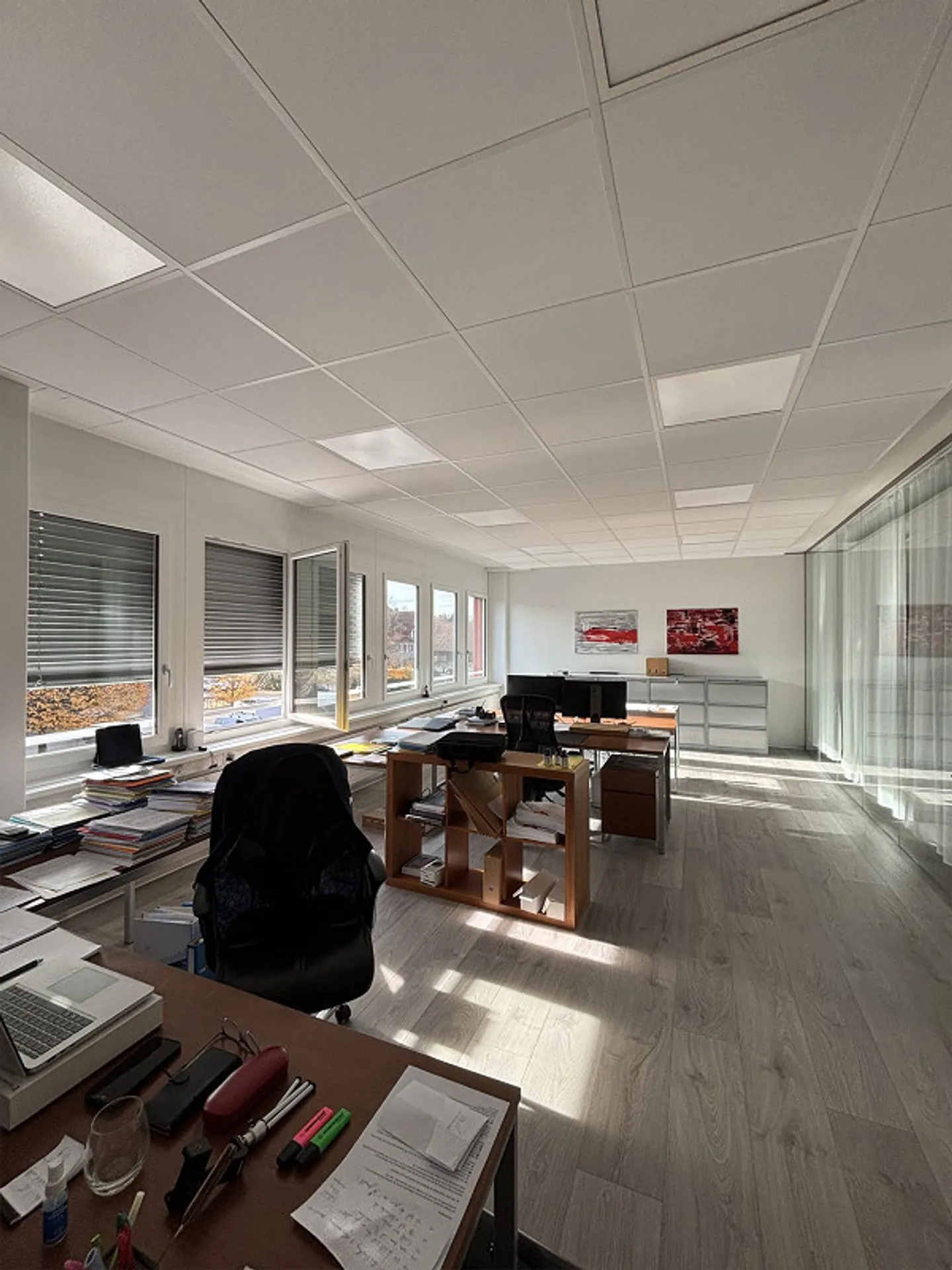 Bureau lumineux à louer dans un emplacement de choix - Photo 2 sur 5