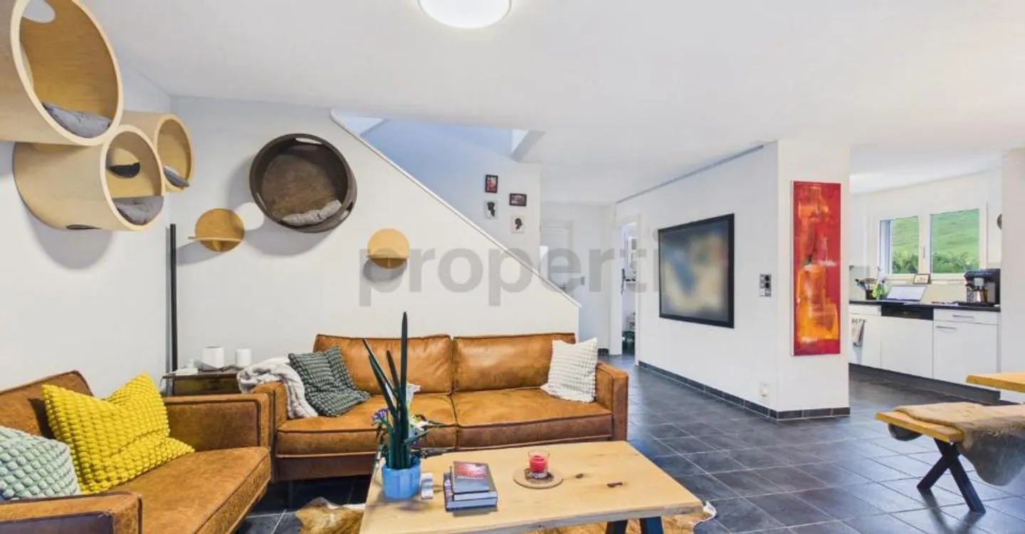 Modernes Einfamilienhaus mit Pool - Foto 1 von 8
