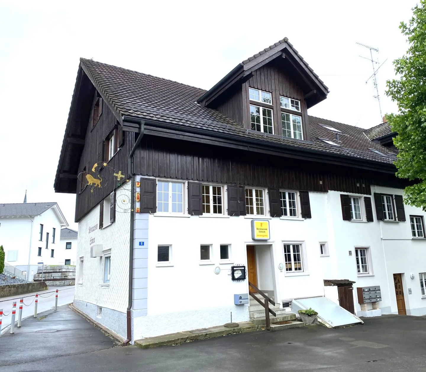 Ristorante incluso appartamento 4.5 stanze e appartamento 1.0 stanza - Foto 2 di 17