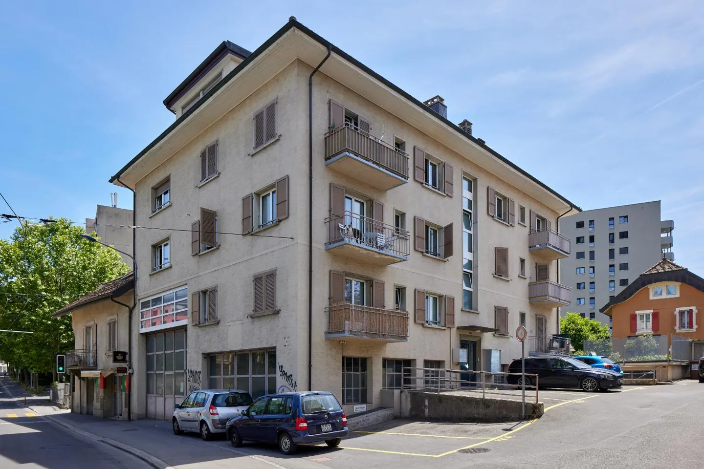 Charmant Appartement Attique - Photo 2 sur 4