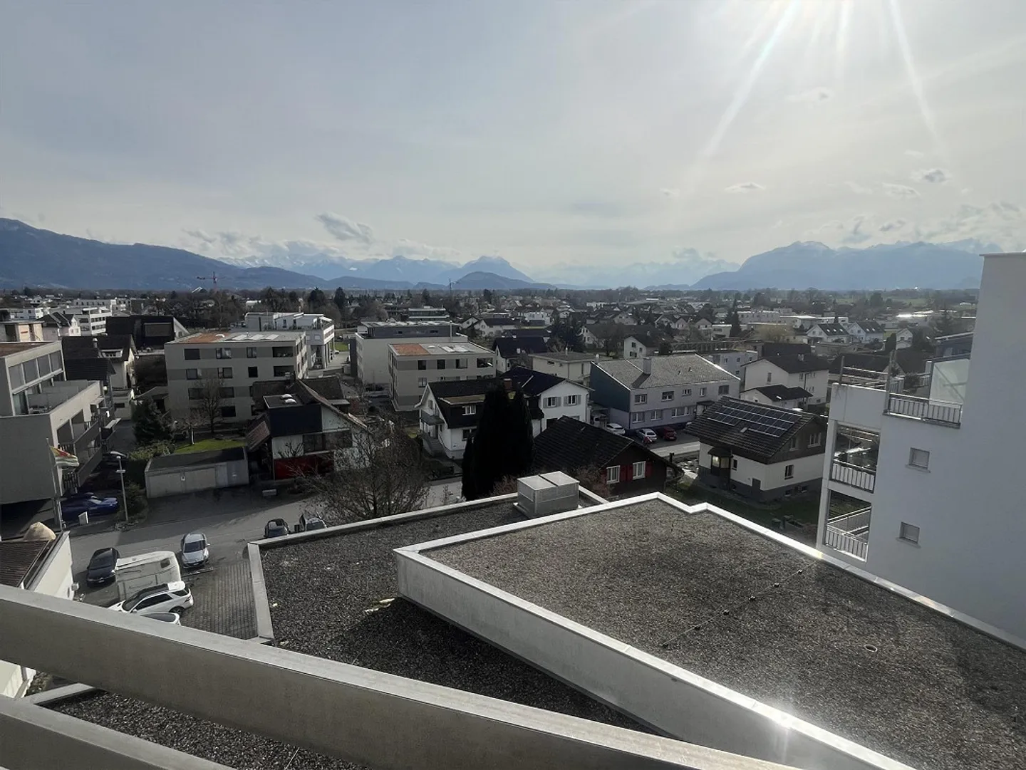 Dans le Metropol - Appartement de 4,5 pièces avec vue imprenable - Photo 1 sur 20