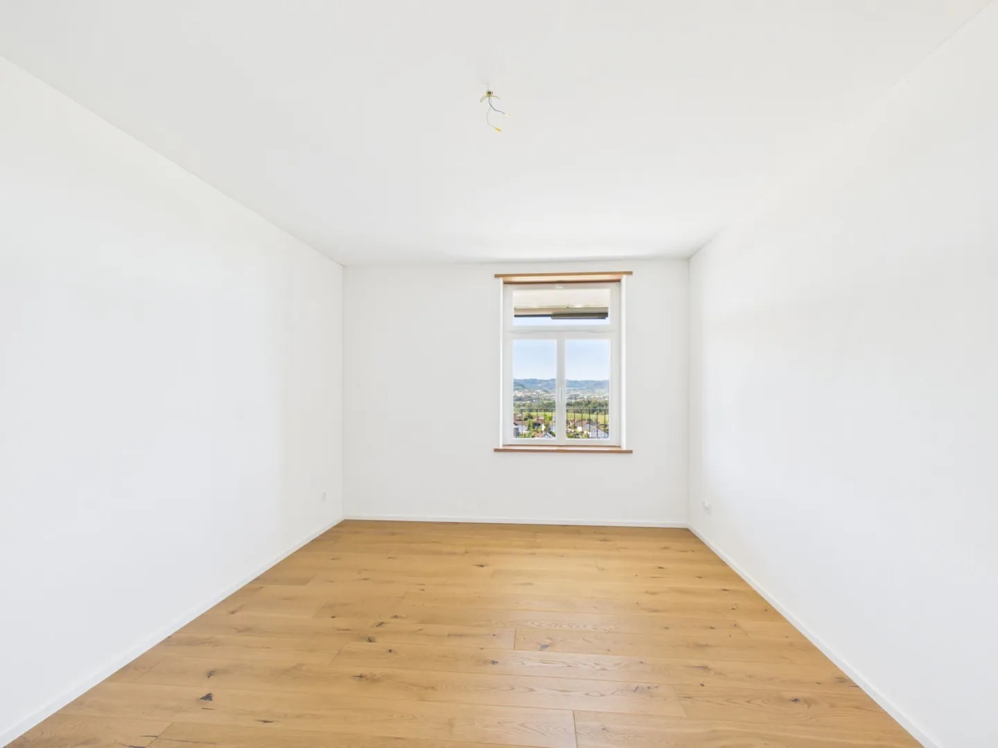 Dreamlike 5-Room Maisonette Apartment with a View - Living in Greenery near Wil - Photo 10 of 16