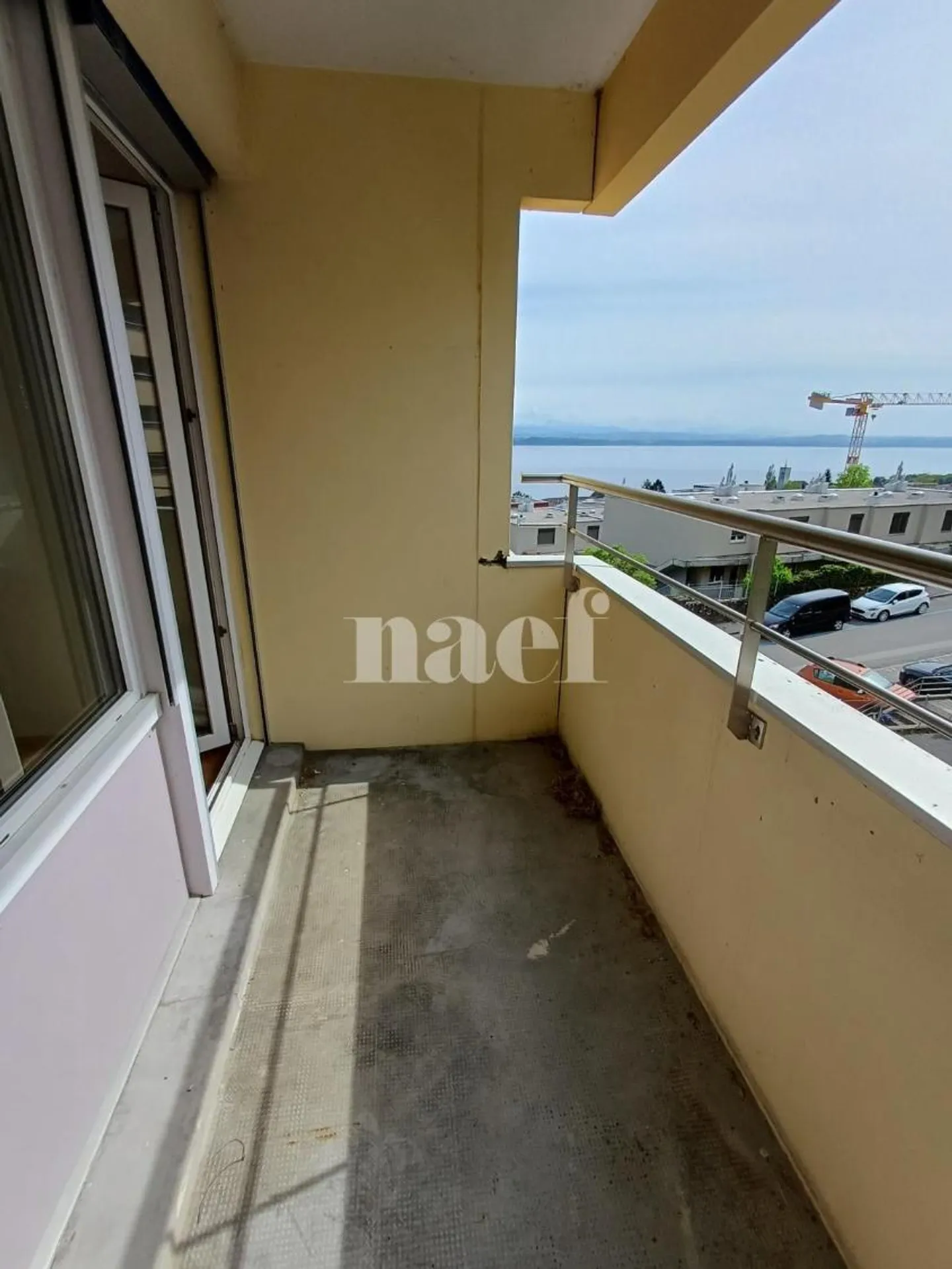 Appartement dans les hauteurs de la Ville - Photo 3 sur 9