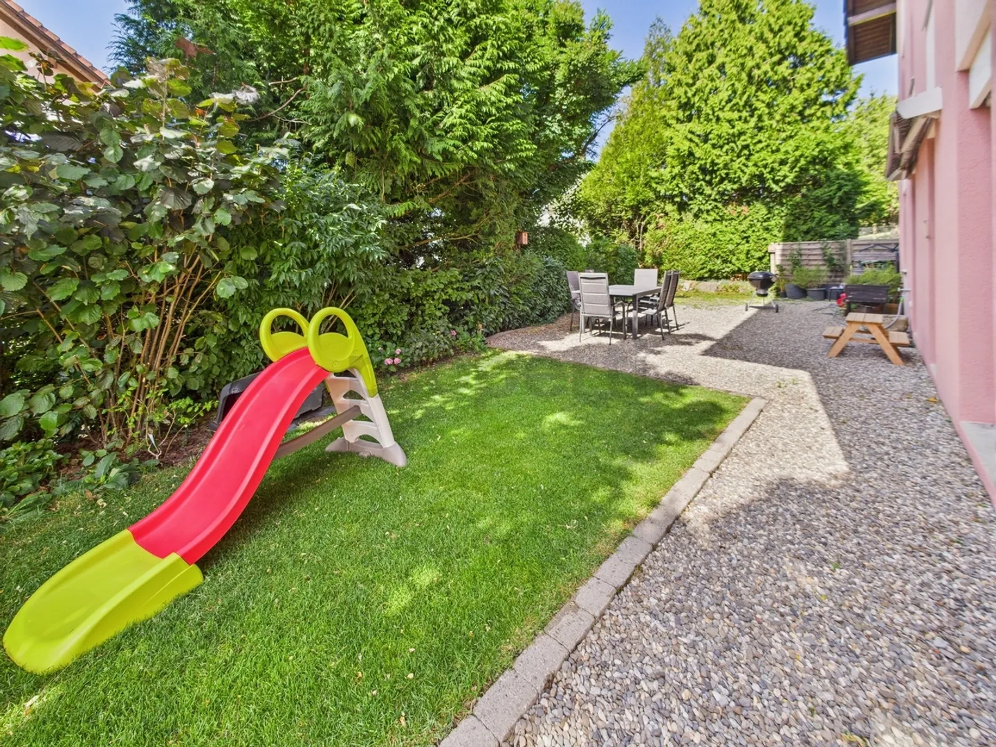 Furnished duplex with garden and 4 spacious bedrooms in Forel (Lavaux) - Photo 11 of 13