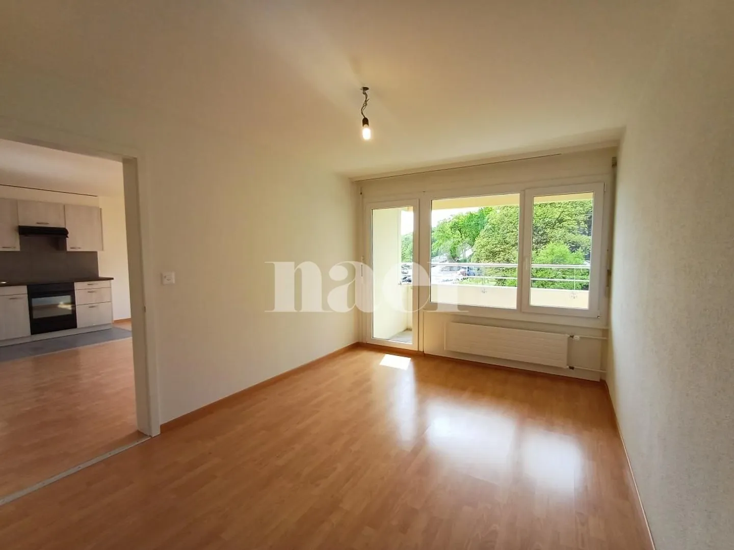 Appartement dans les hauteurs de la Ville - Photo 5 sur 9
