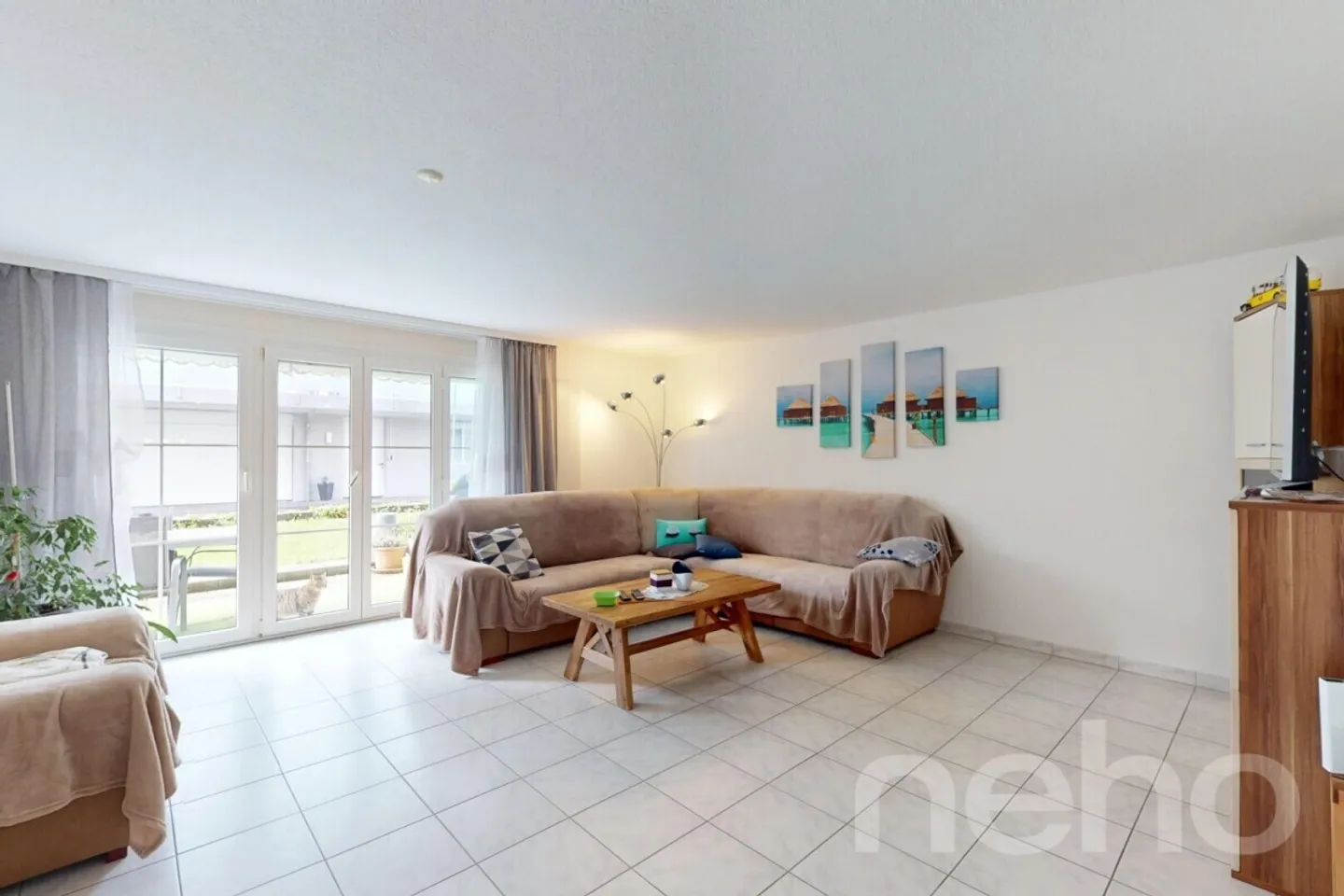 Charmante appartement de jardin 4.5 pièces avec beaucoup d'espace et une ambiance agréable - Photo 2 sur 10