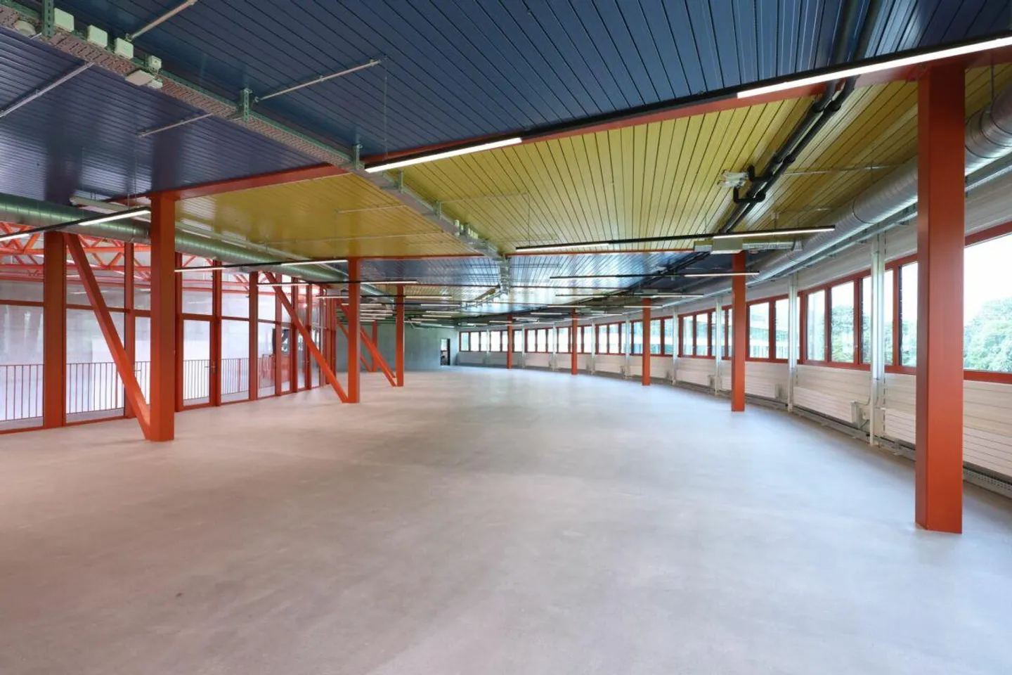 Spazi commerciali nel nuovo edificio LIUG a Chur - Foto 5 di 10