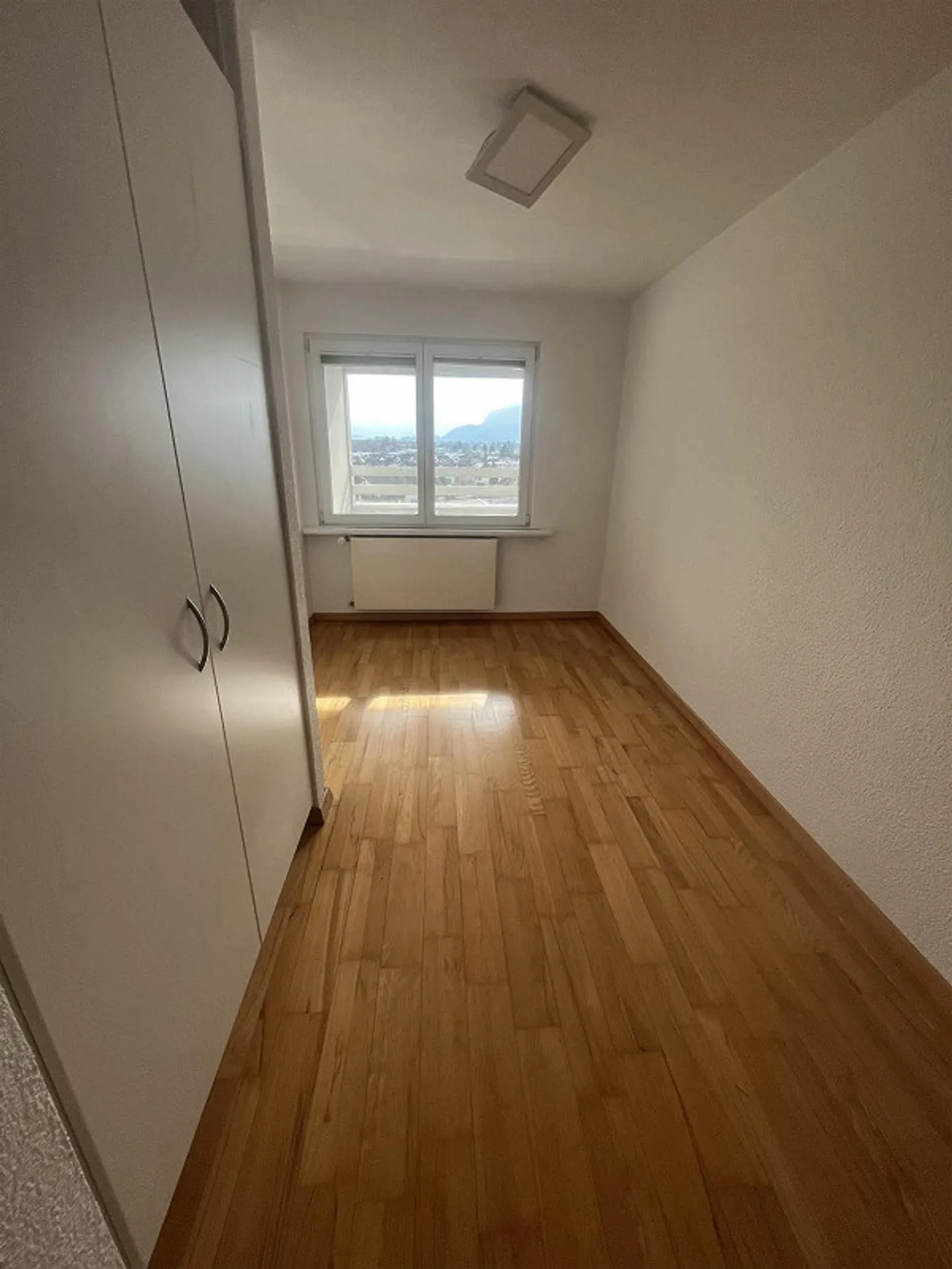Dans le Metropol - Appartement de 4,5 pièces avec vue imprenable - Photo 10 sur 20