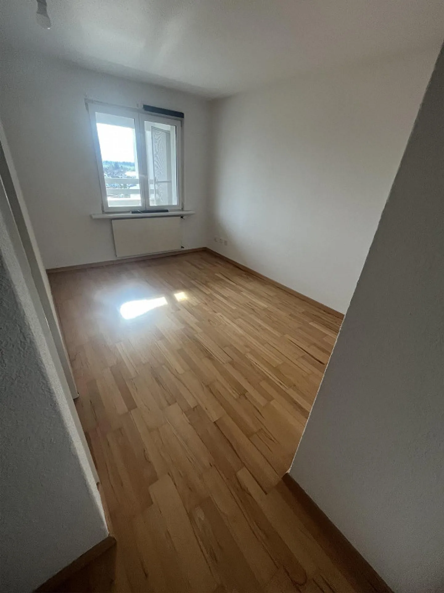 Dans le Metropol - Appartement de 4,5 pièces avec vue imprenable - Photo 16 sur 20