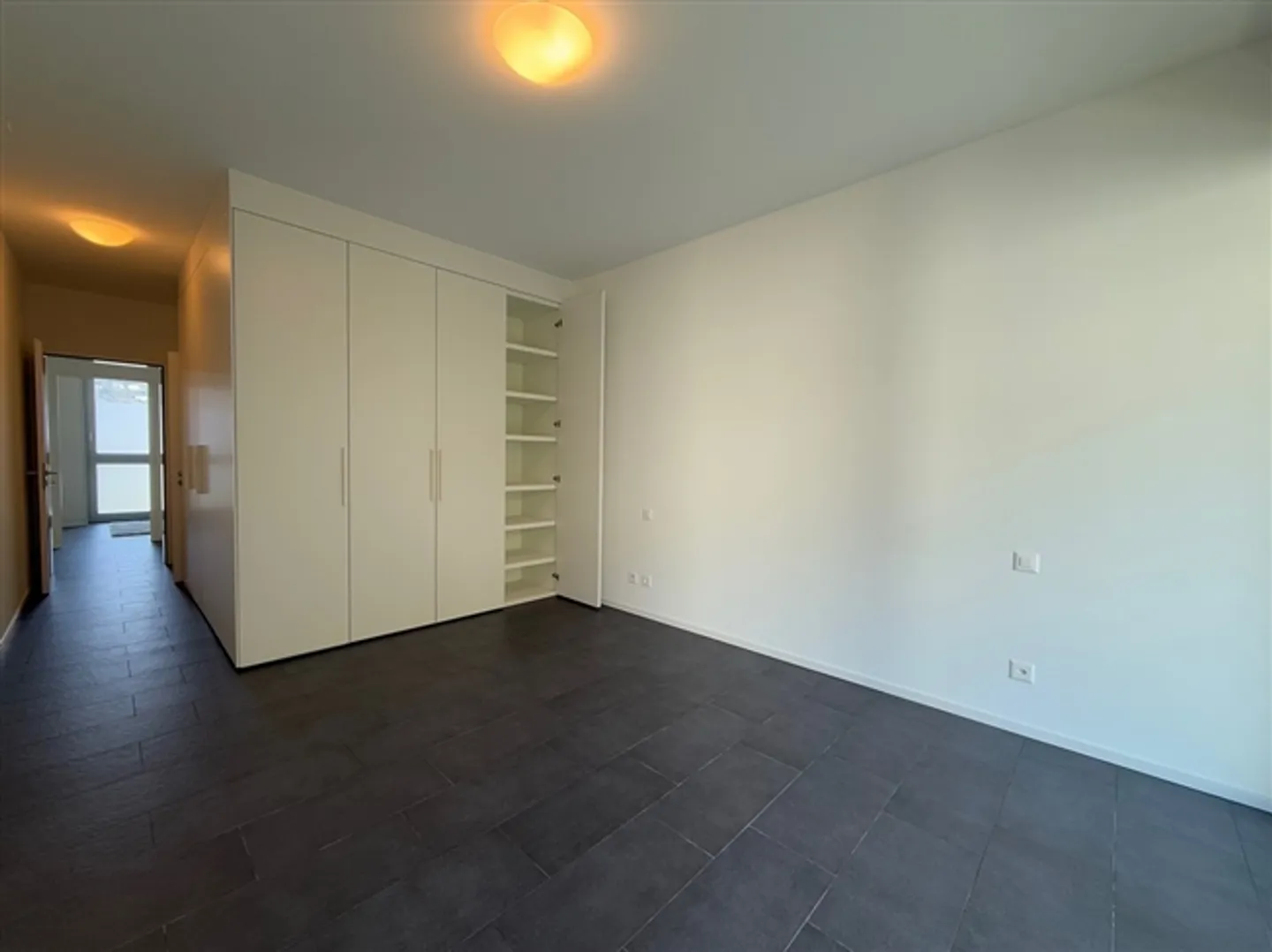 SPACIOUS AND MODERN OFFICE OF 160 M2 - VERY CENTRAL - Photo 9 of 14