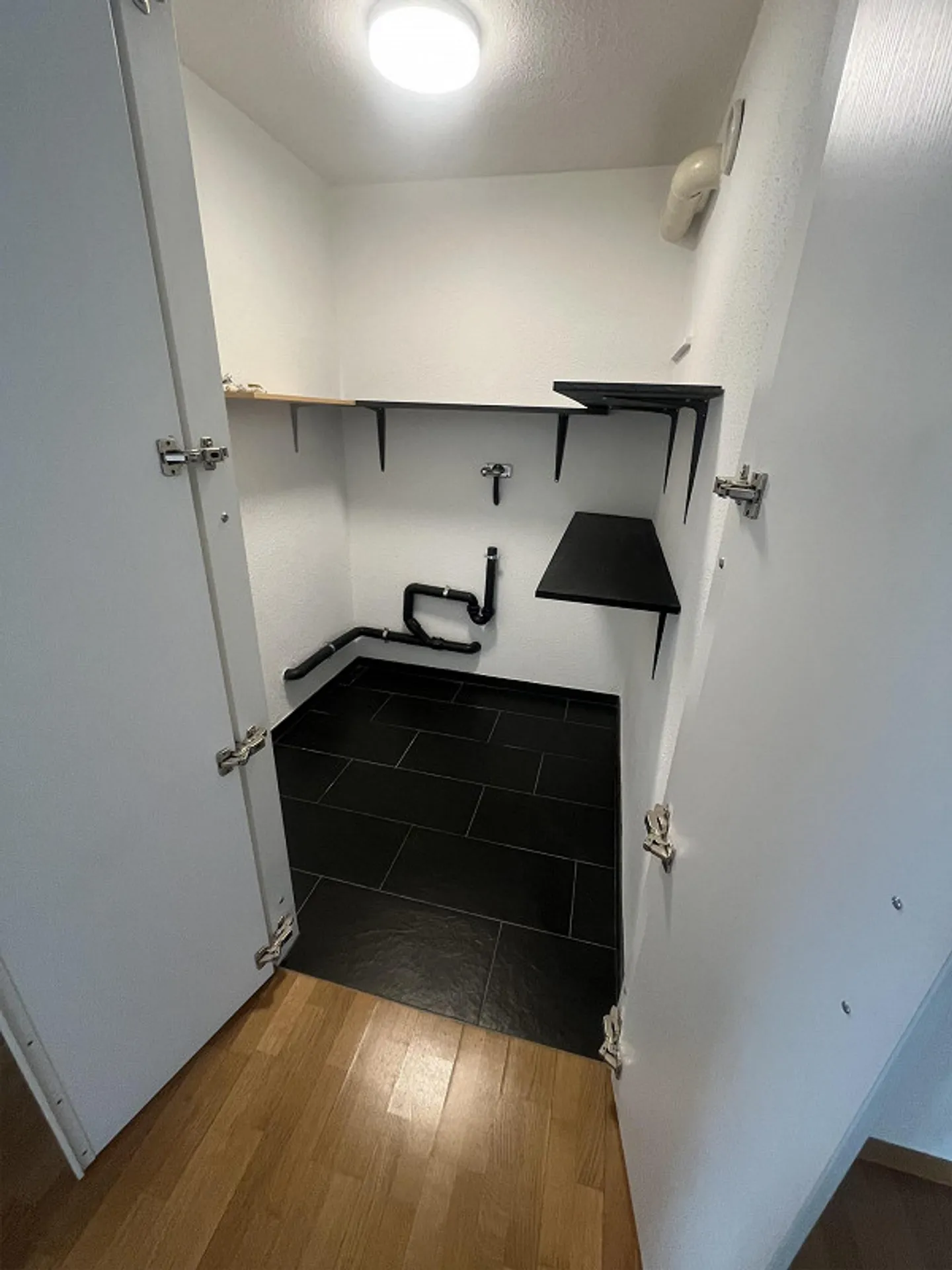 Dans le Metropol - Appartement de 4,5 pièces avec vue imprenable - Photo 18 sur 20