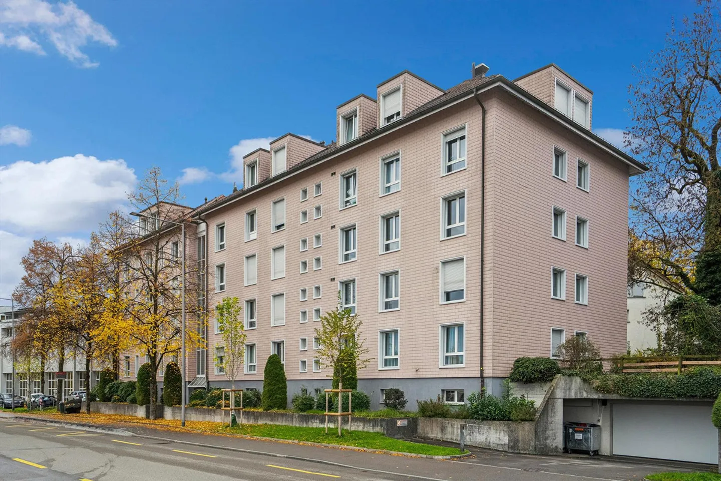 Sunny apartment near St. Fiden train station - Photo 1 of 10