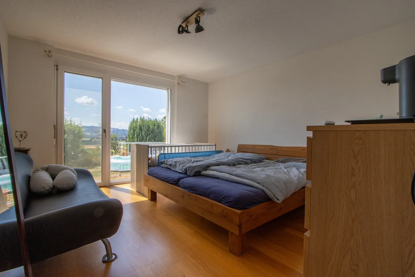 Modern 5.5-Room Apartment - Photo 7 of 13