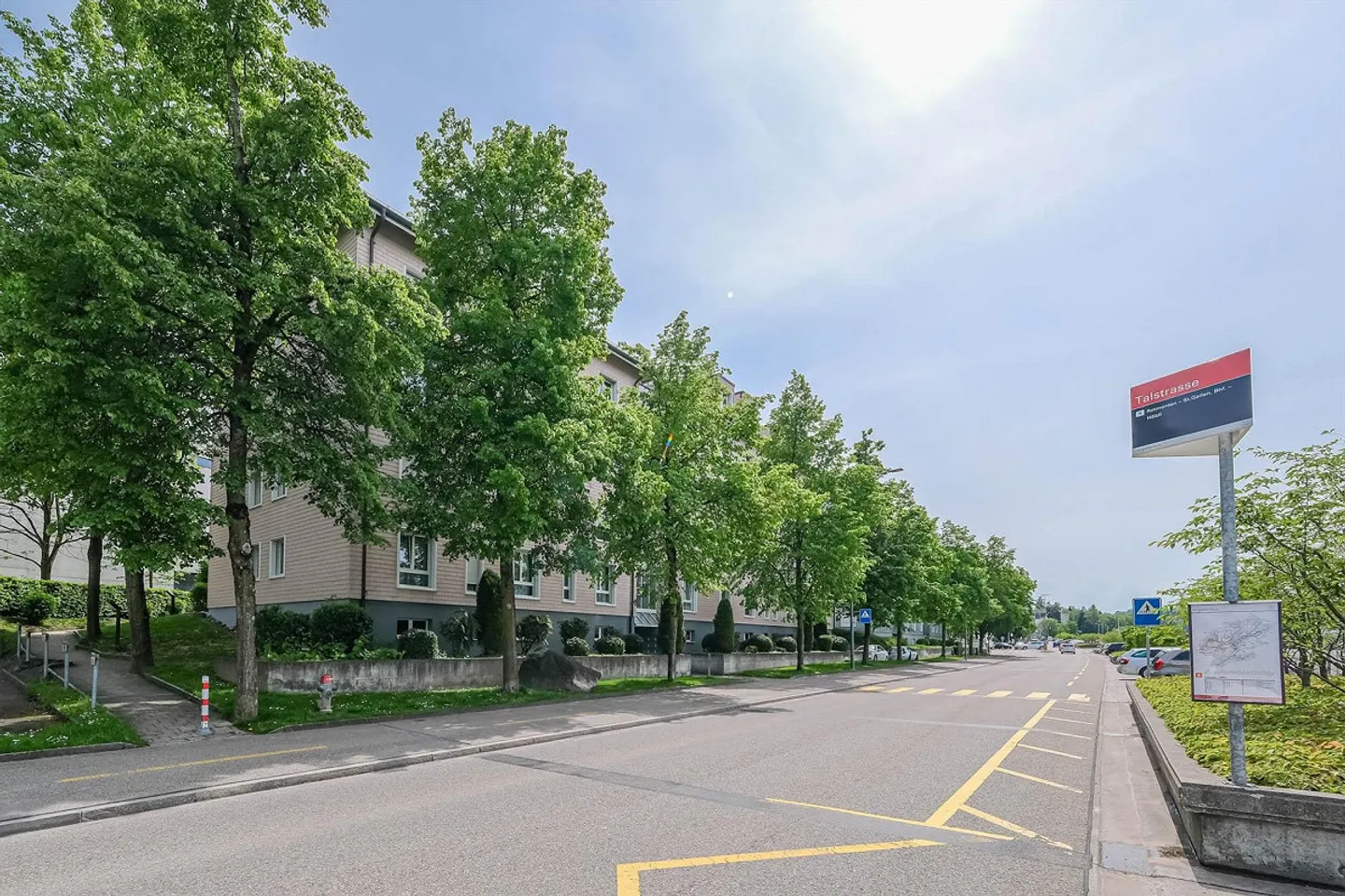 Sunny apartment near St. Fiden train station - Photo 2 of 10