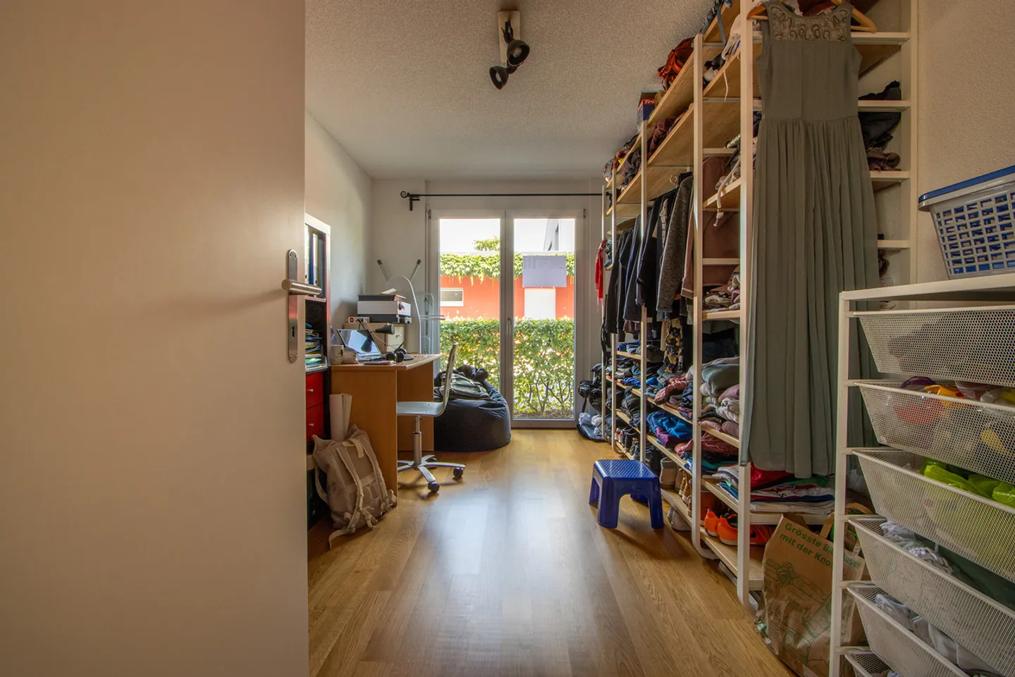 Modern 5.5-Room Apartment - Photo 10 of 13