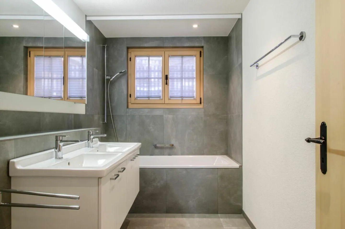 Helle 4,5-Zimmer-Wohnung in Château-d'Oex - Foto 10 von 15