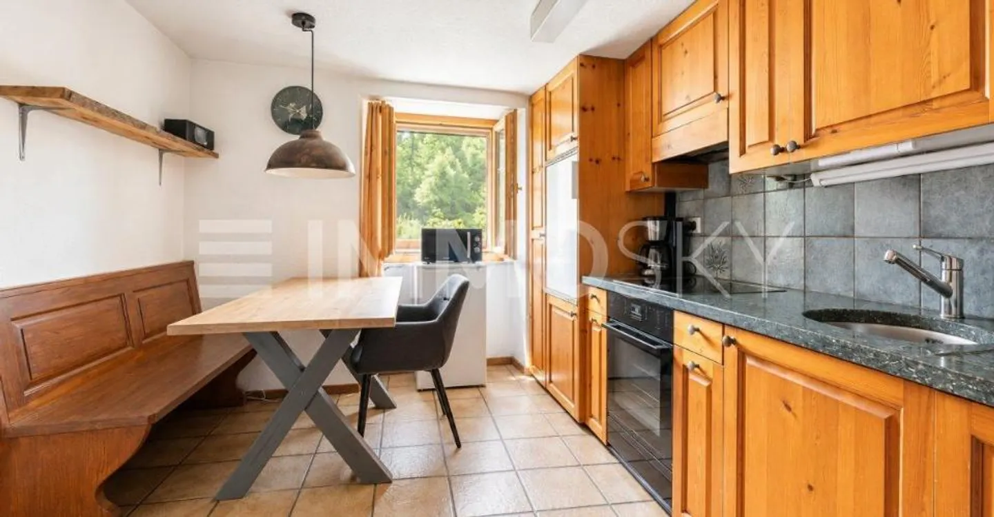 Charaktervolles 3-Familienhaus mit viel Gestaltungsspielraum - Foto 2 di 4