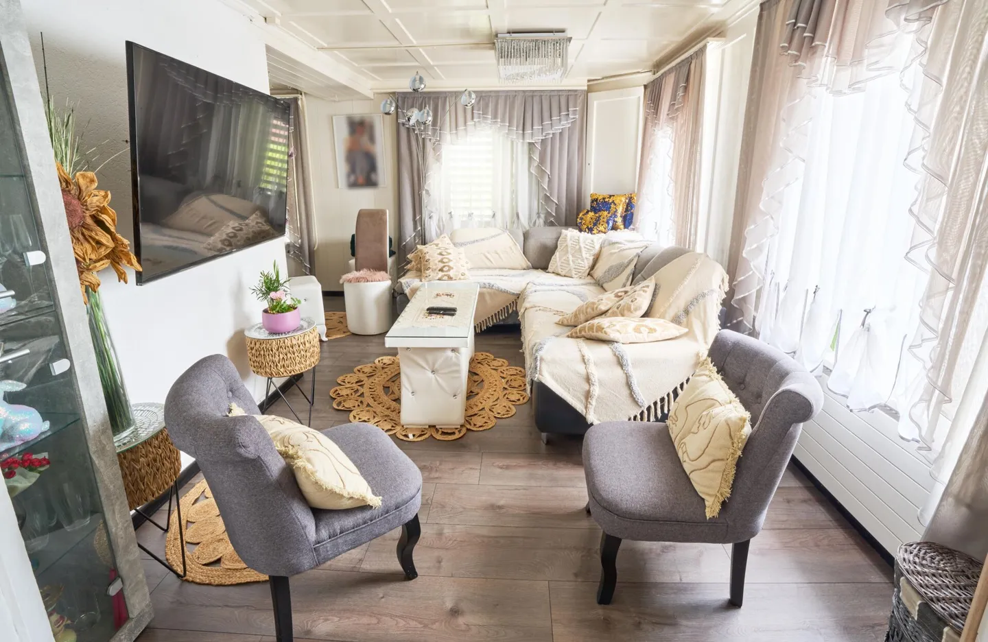Un paradis pour les artisans : maison individuelle à rénover dans un emplacement central - Photo 2 sur 12