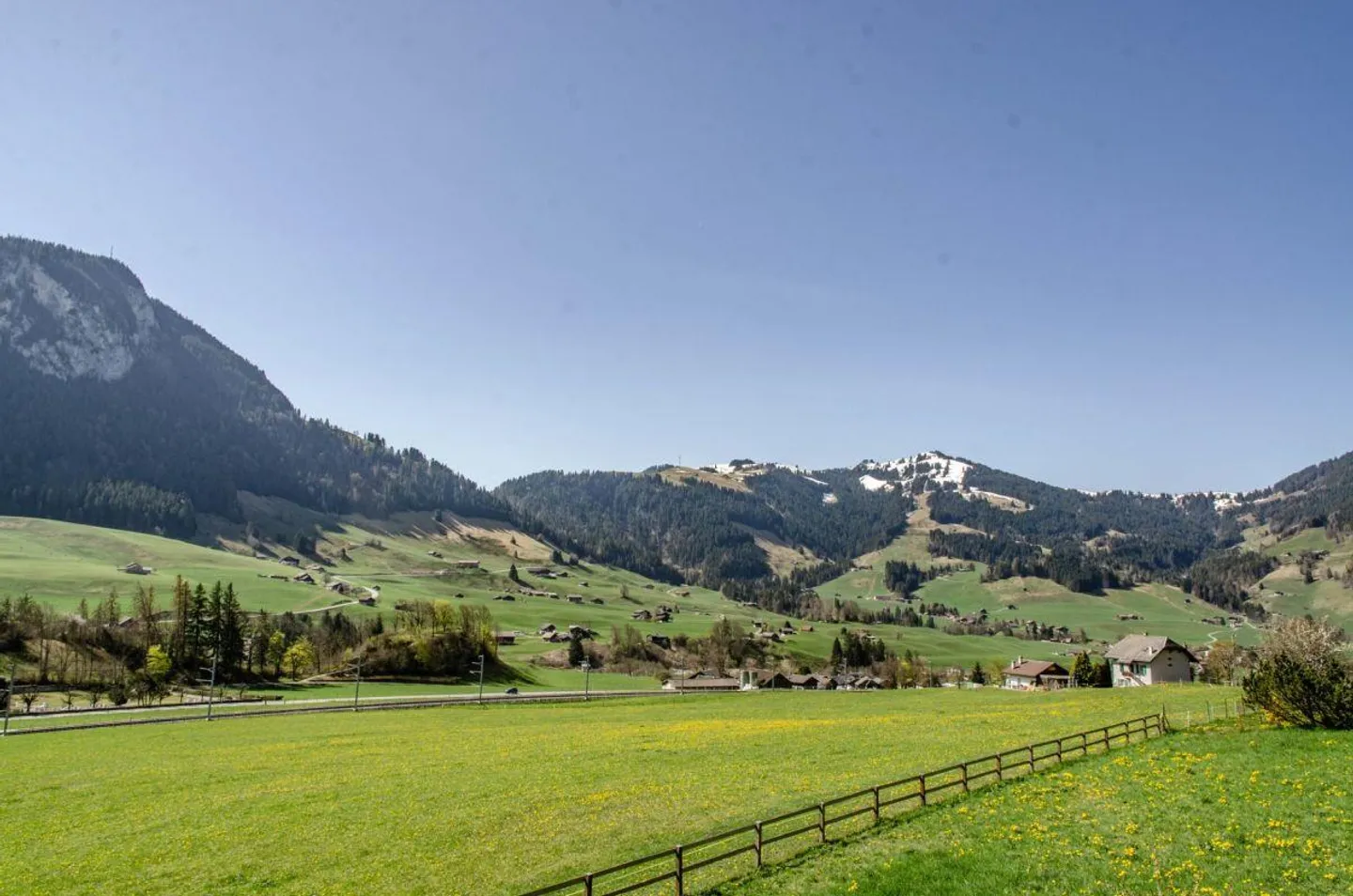 Helle 4,5-Zimmer-Wohnung in Château-d'Oex - Foto 15 von 15