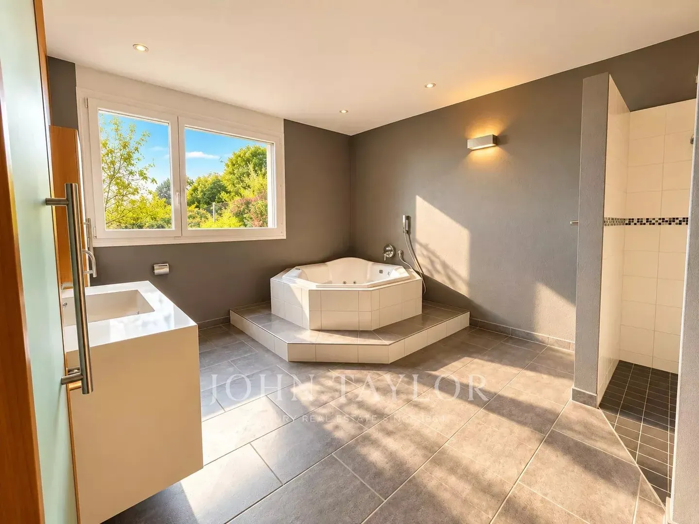 Elegante Detached Villa mit Seeblick - Foto 13 von 19